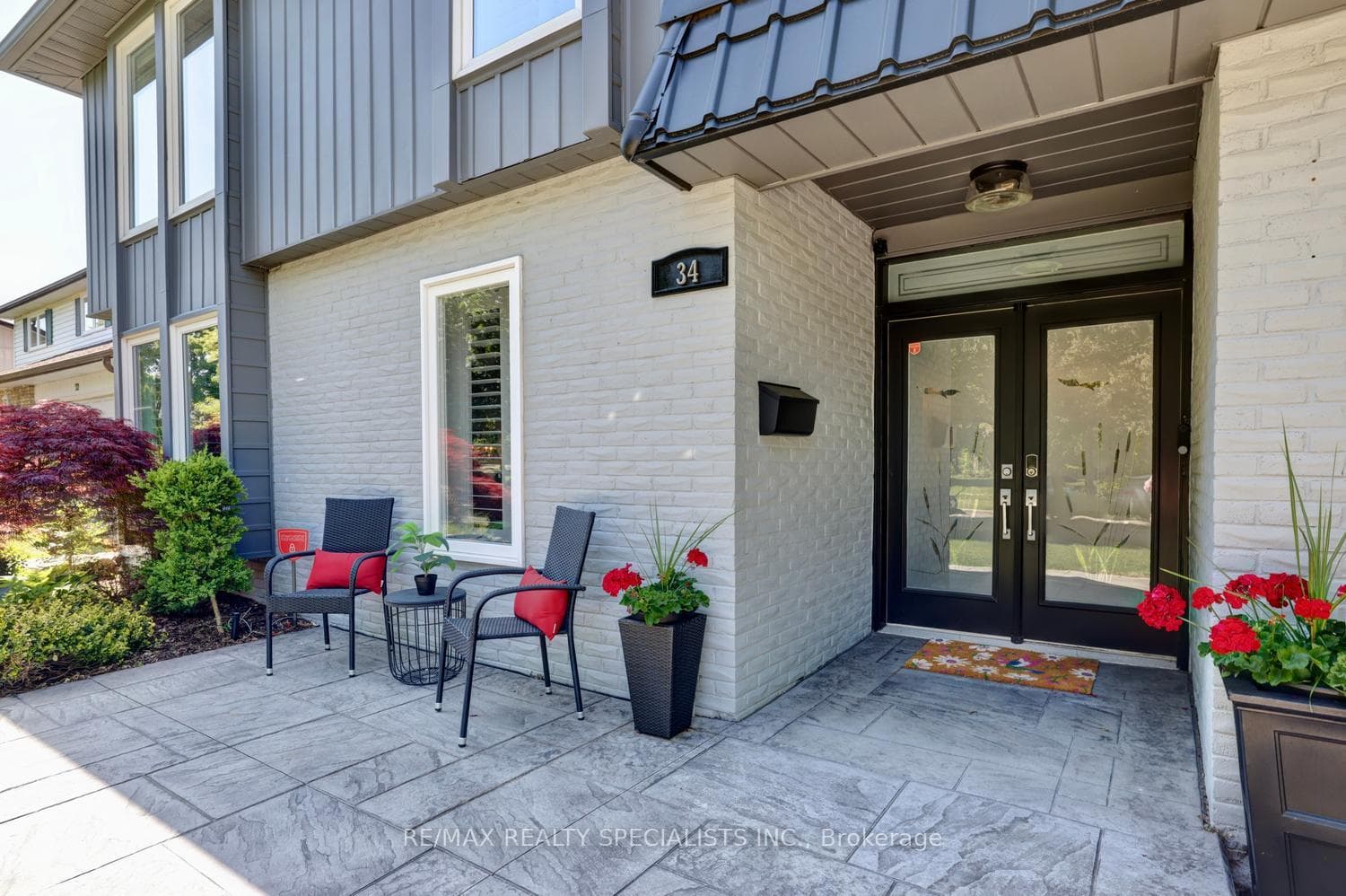 34 Kenninghall Boulevard photo 3