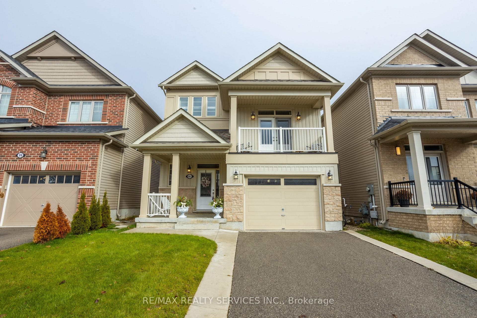 103 Kay Crescent photo 1