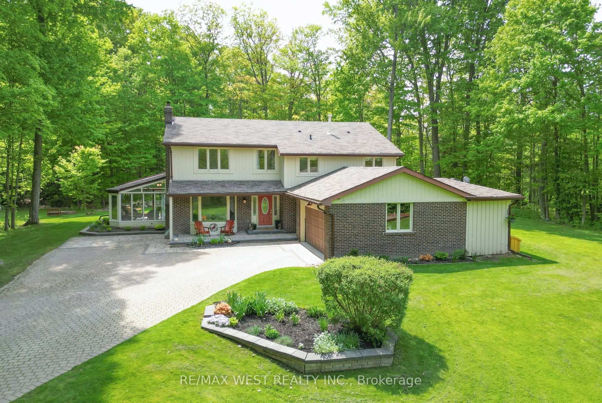 85 Palmer Circle photo 2