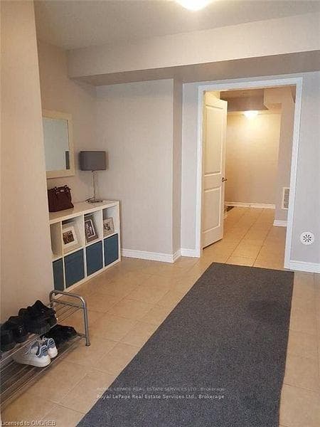 241 Betsy Drive photo 2