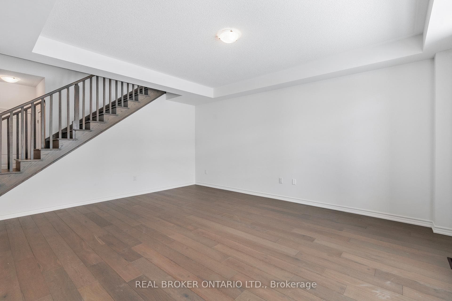 8 Daisy Street photo 5