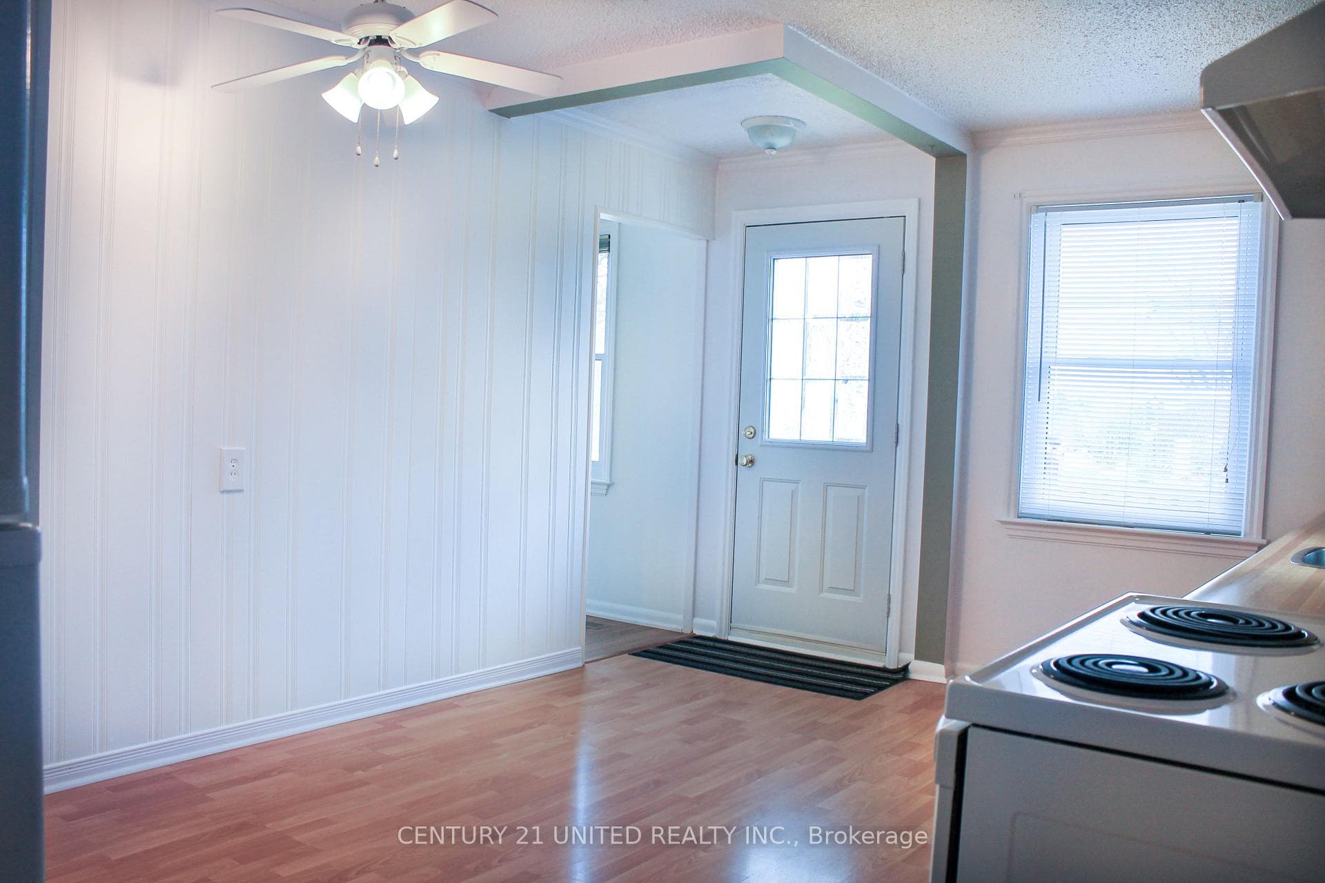 835 Barnardo Avenue photo 5