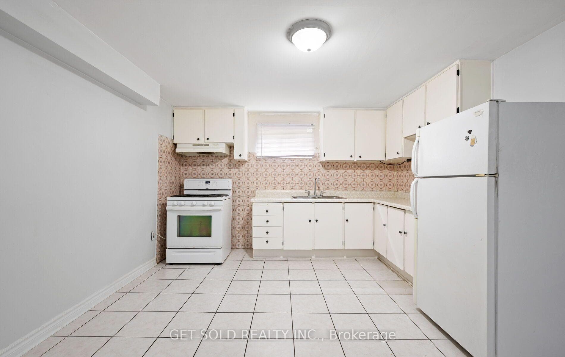 basement kitchen