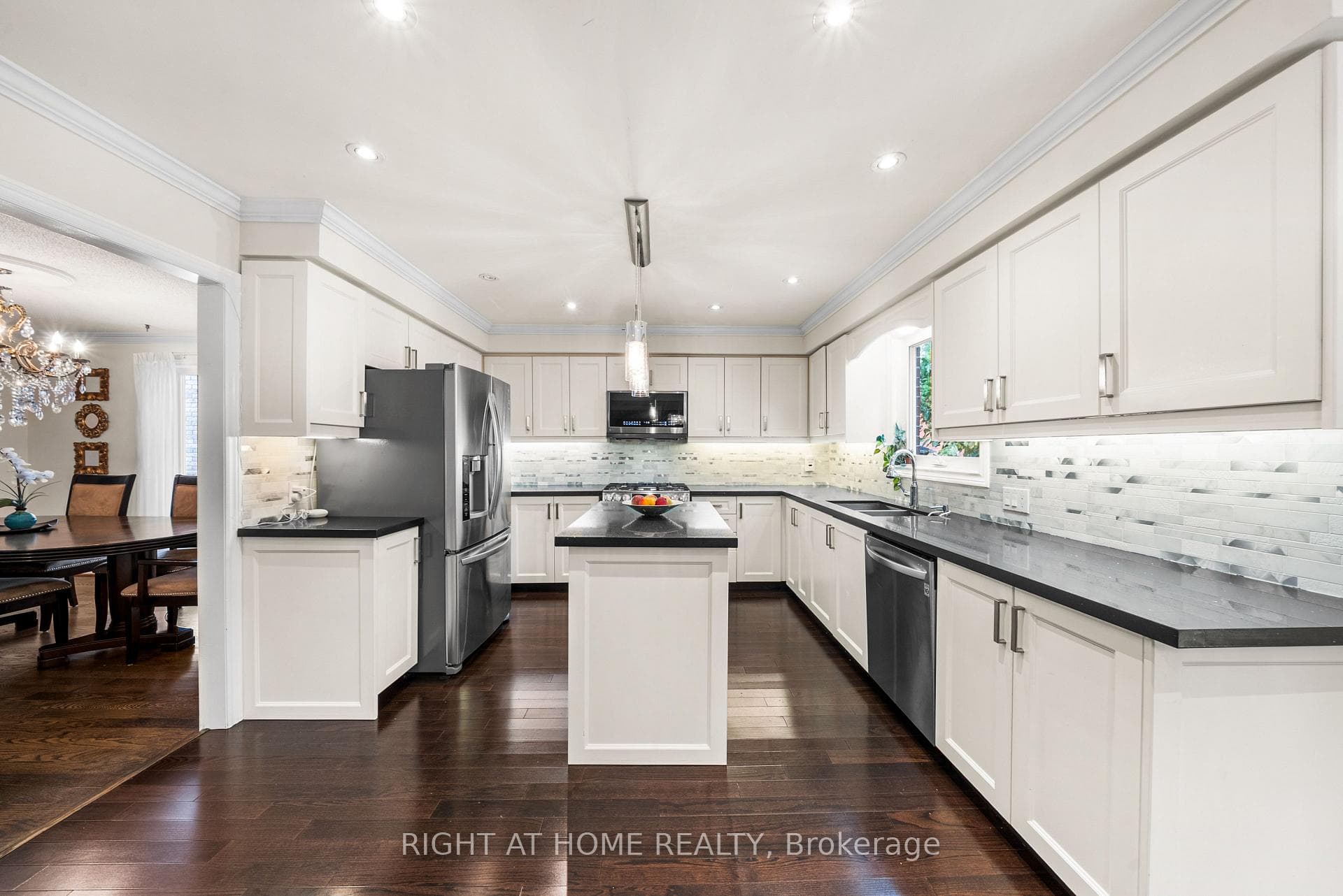 5 Stave Crescent photo 30