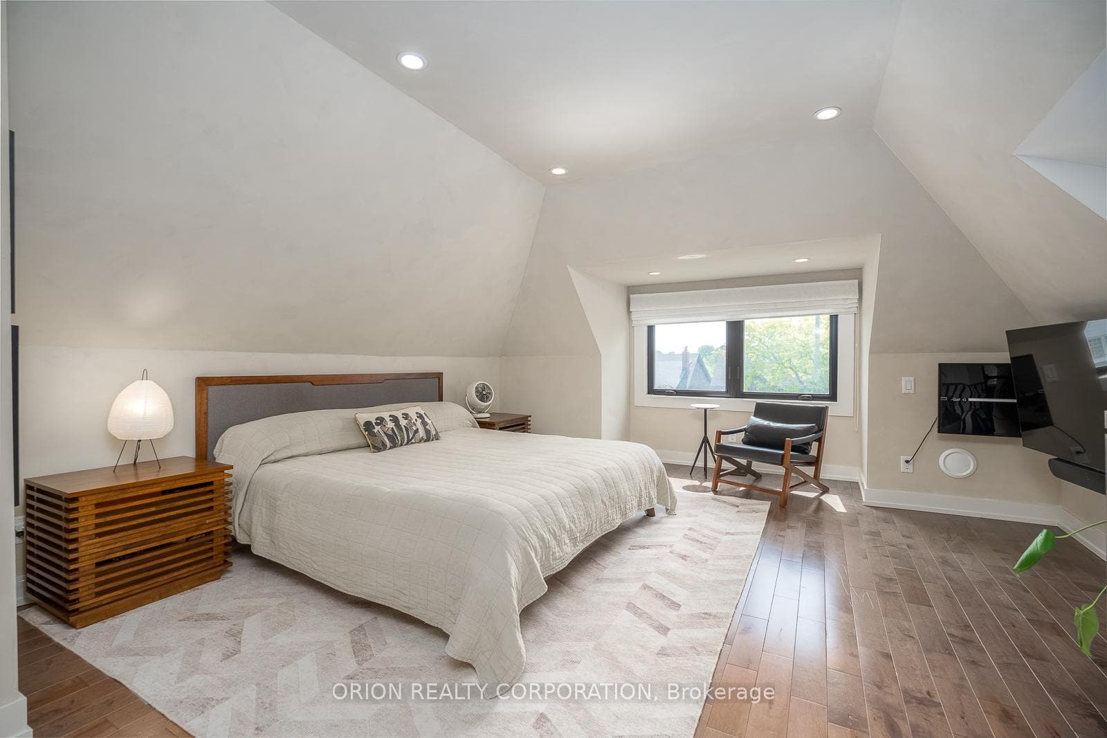 185 Glenholme Avenue photo 27