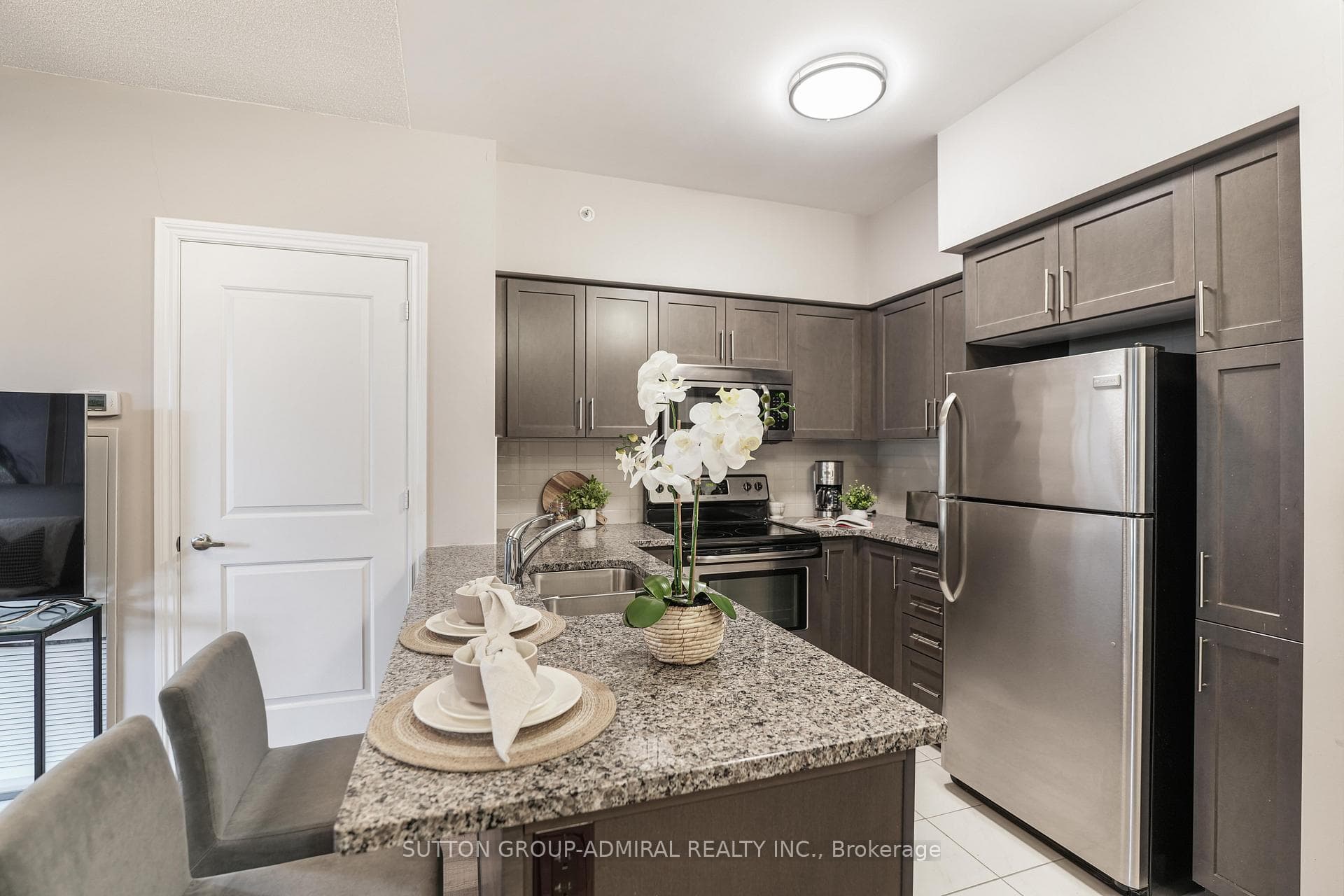 9255 Jane Street Unit 1016 photo 9