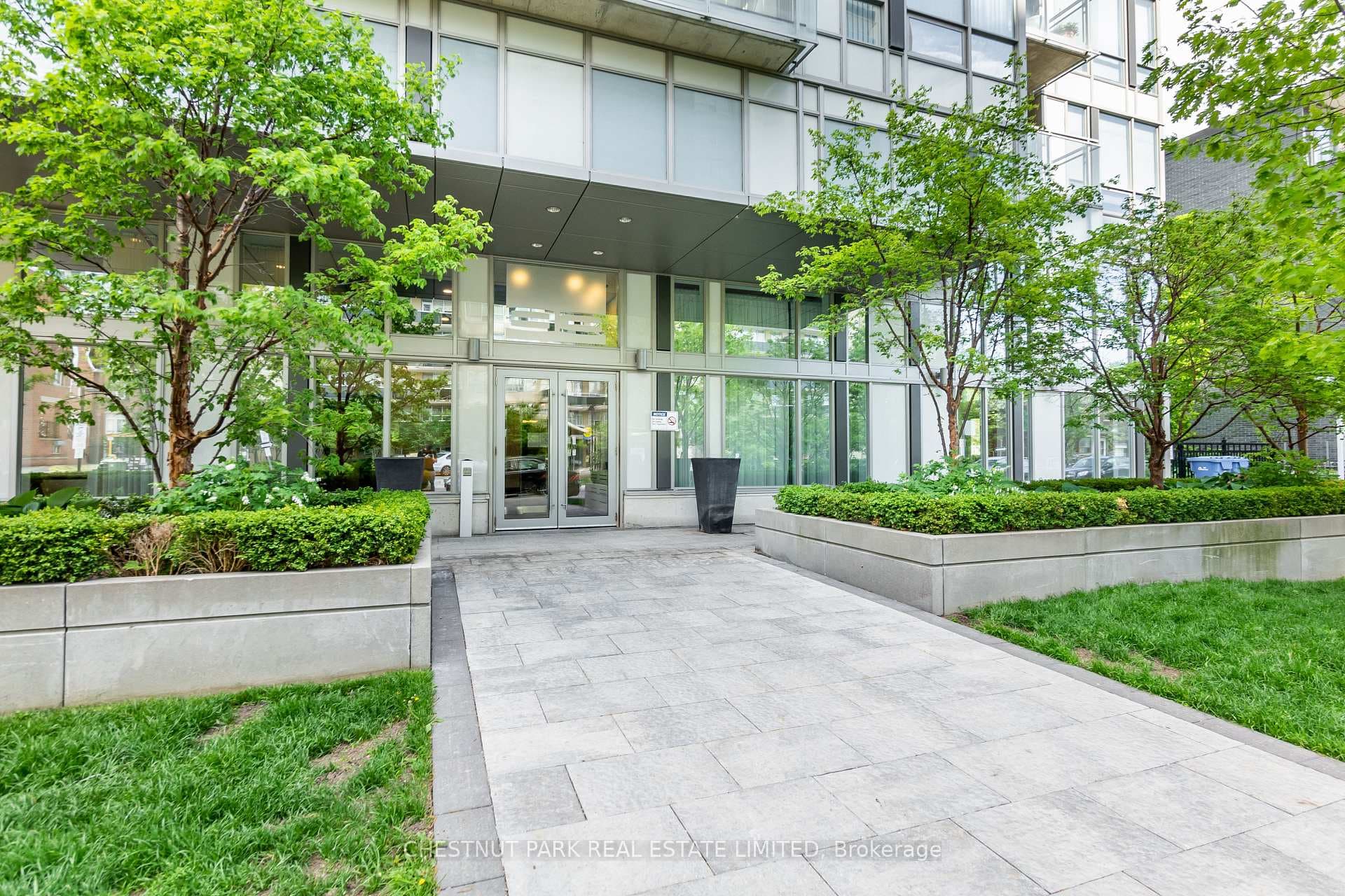 83 Redpath Avenue Unit 1810 photo 29