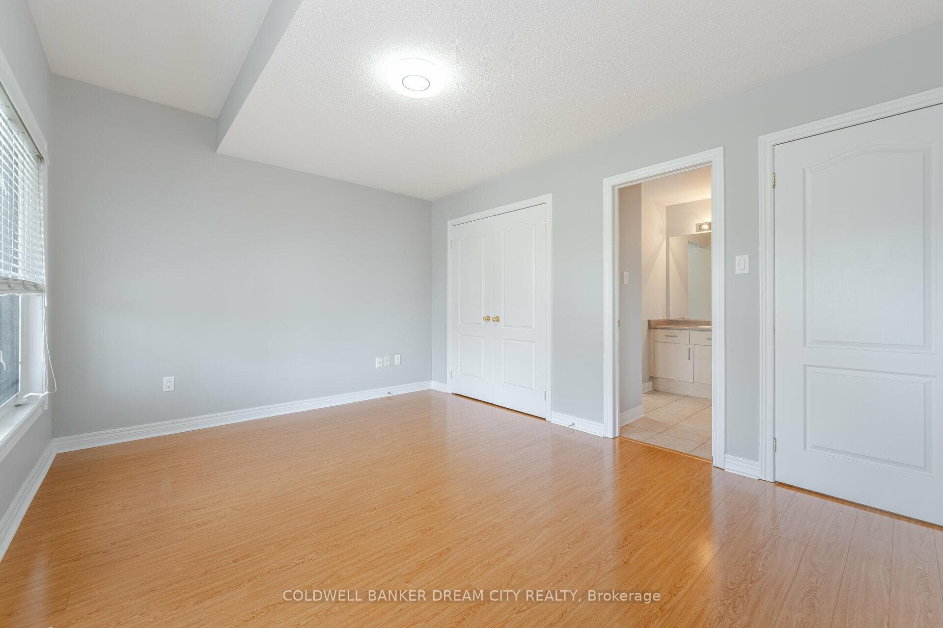 131 Rushworth Drive photo 29