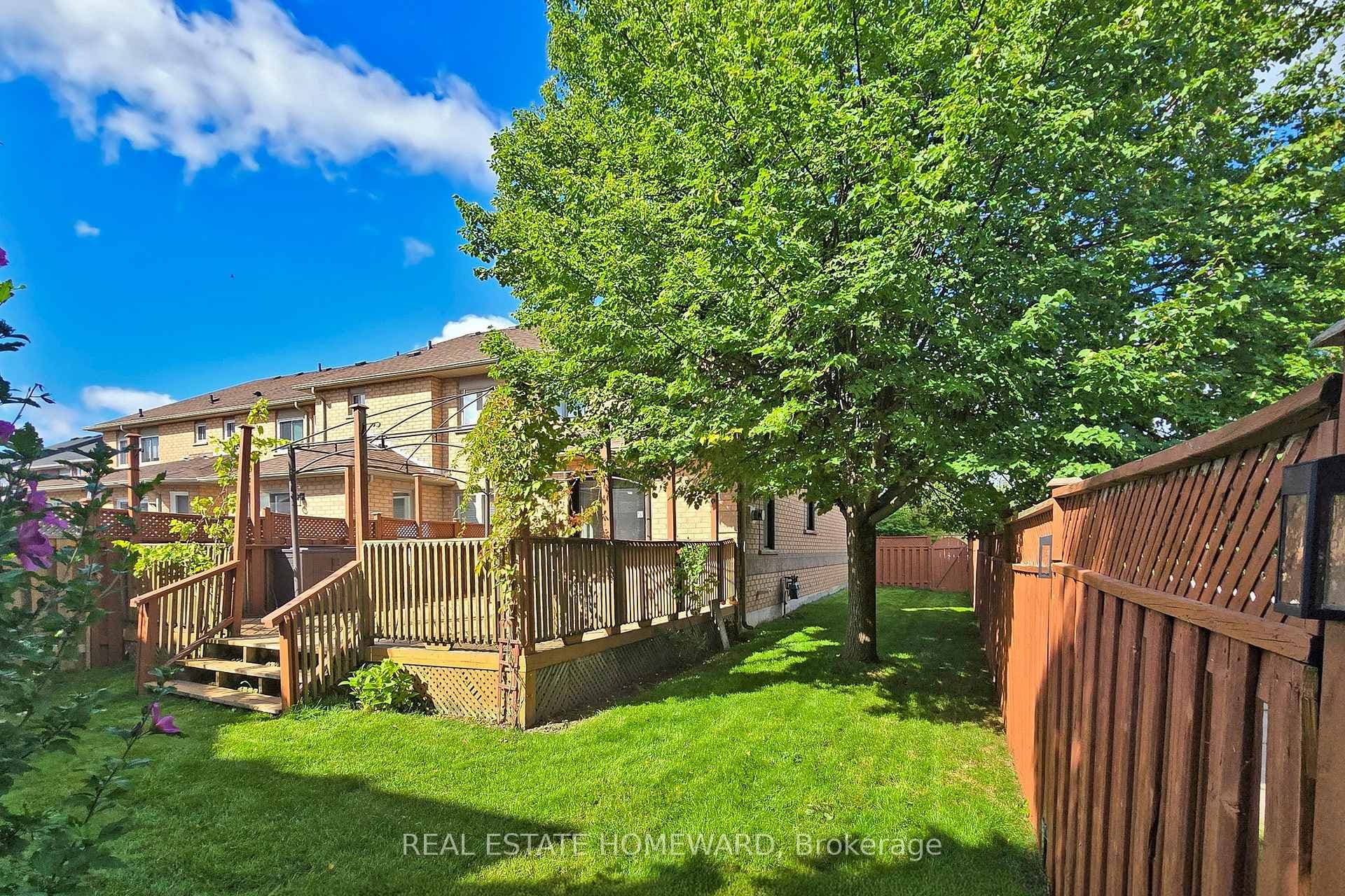 61 Silverdart Crescent photo 39