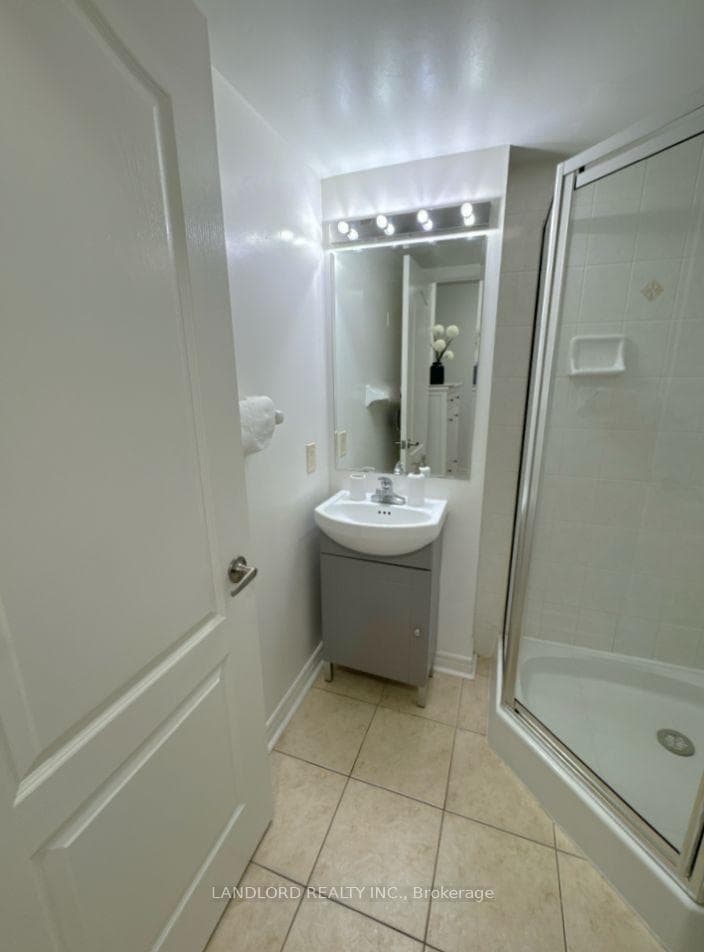17 Barberry Place Unit 2115 photo 6