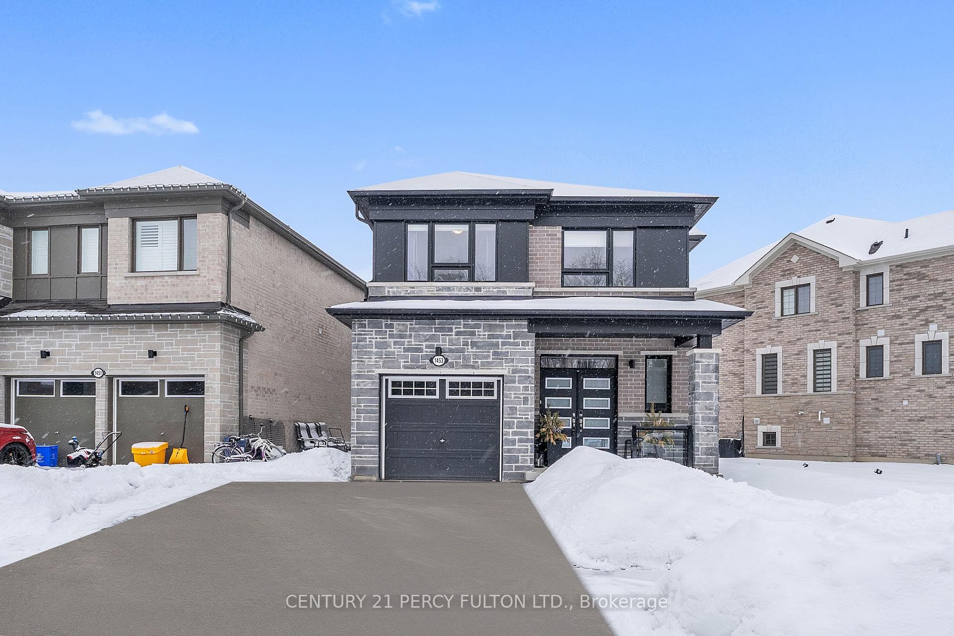 1453 Mockingbird Square photo 5