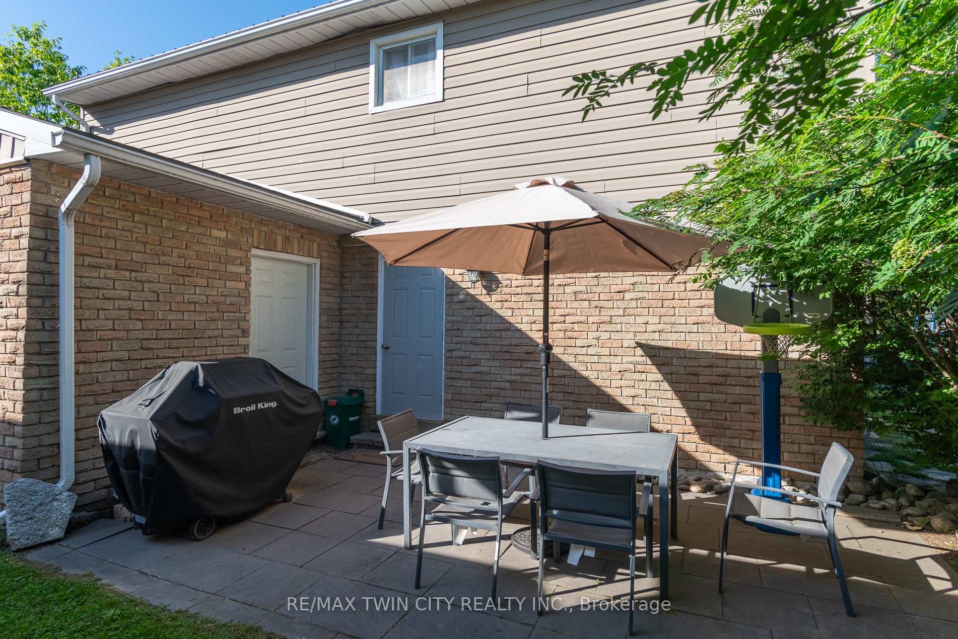 162 Parkside Drive photo 8