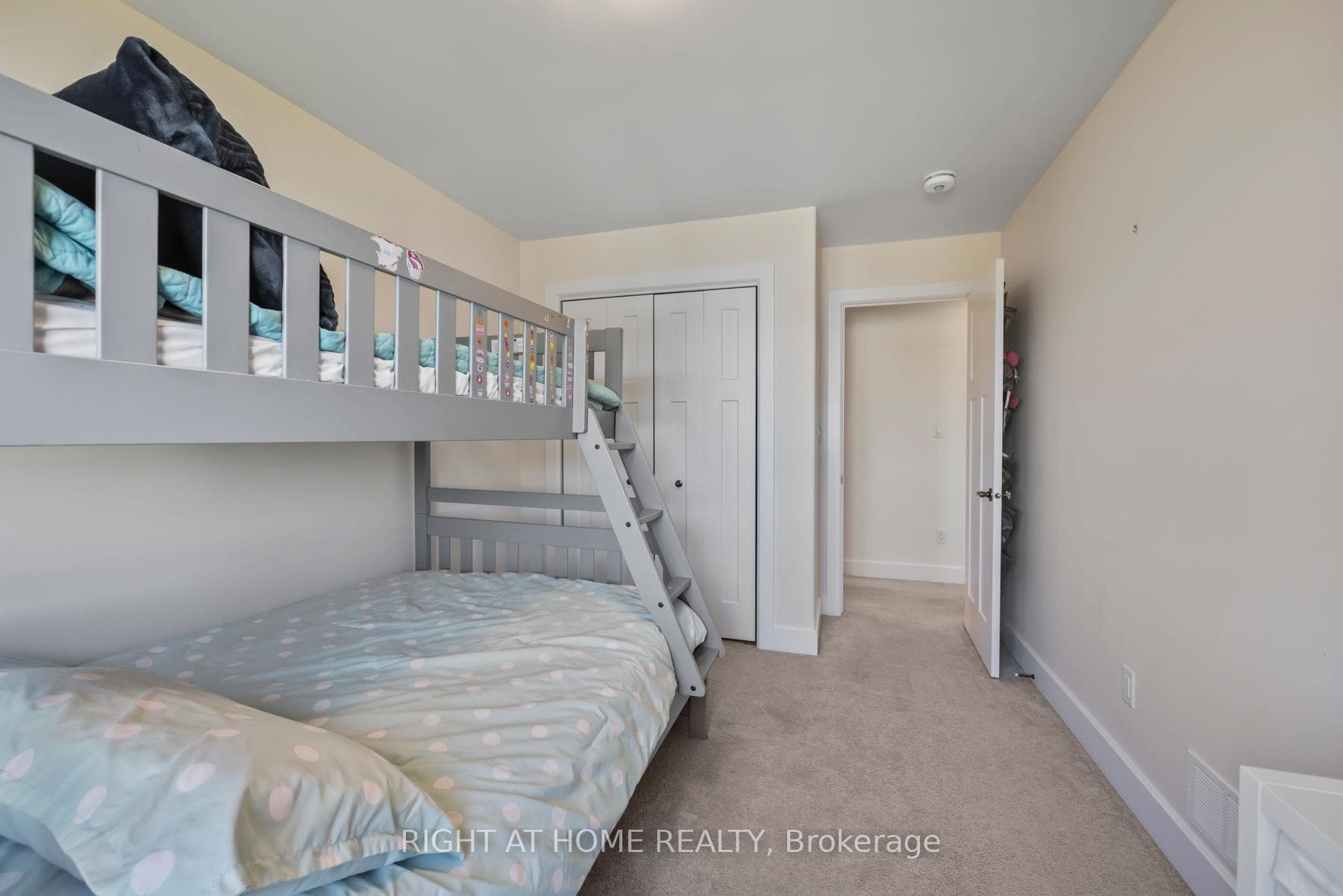 215 Pratt Drive photo 26