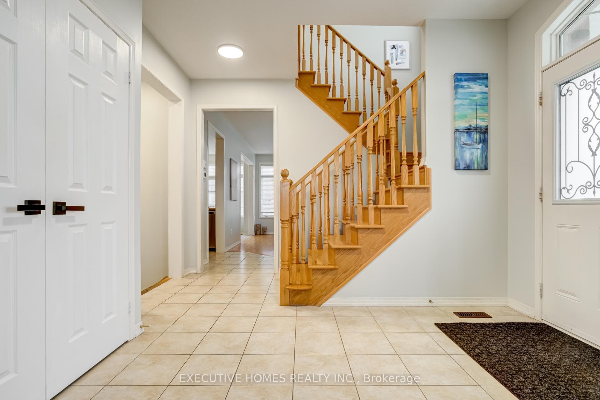 59 Durhamview Crescent photo 8