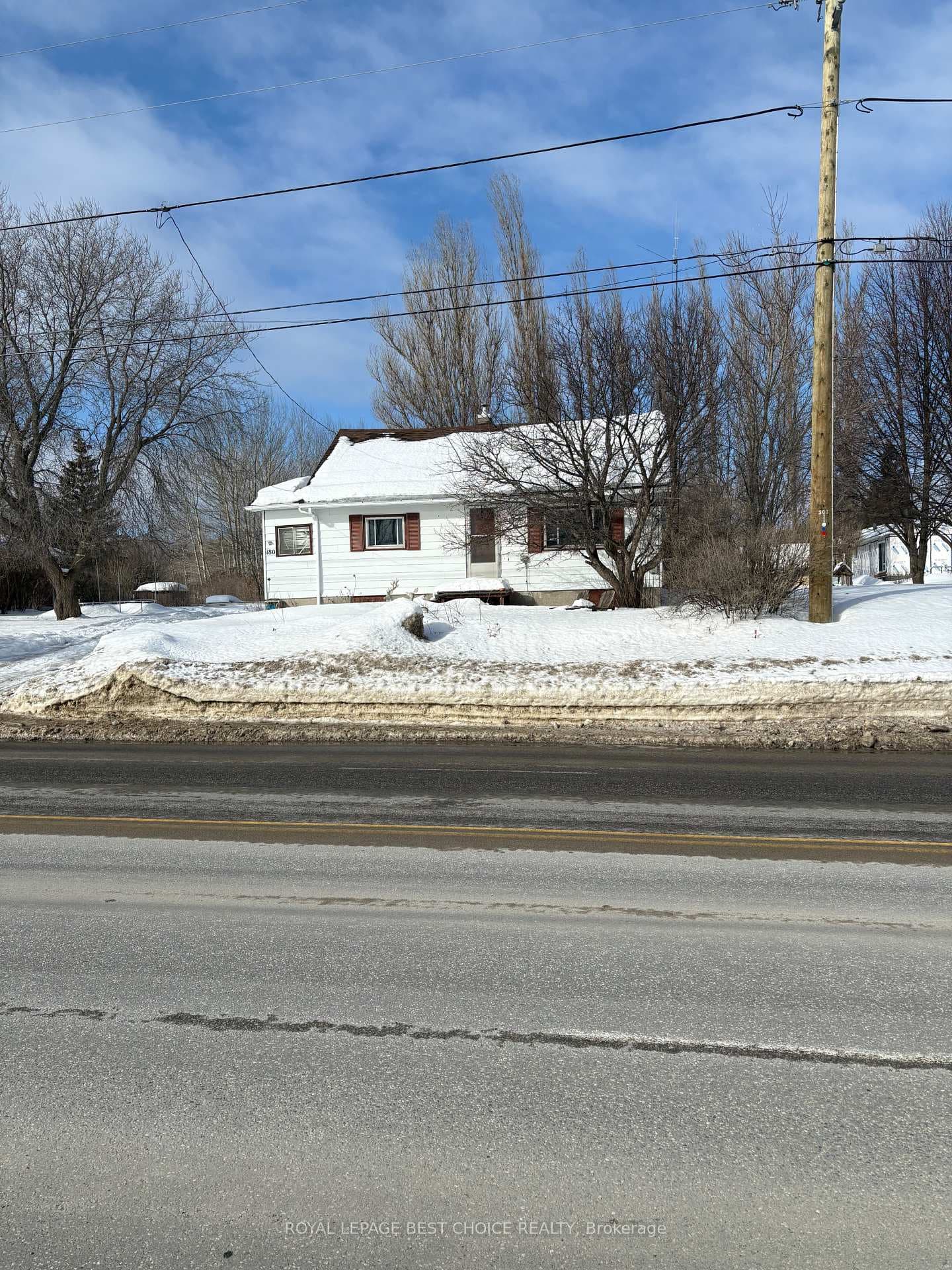 180 Rorke Avenue photo 13