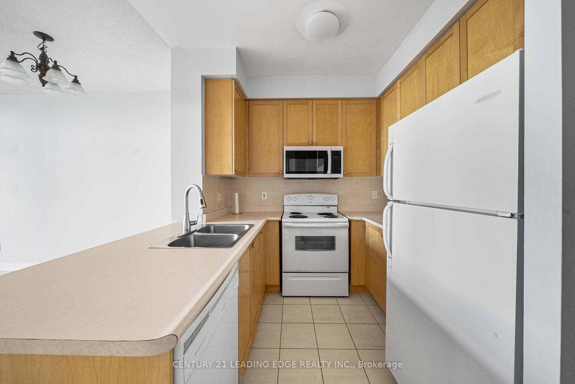 4968 Yonge Street Unit 301 photo 12