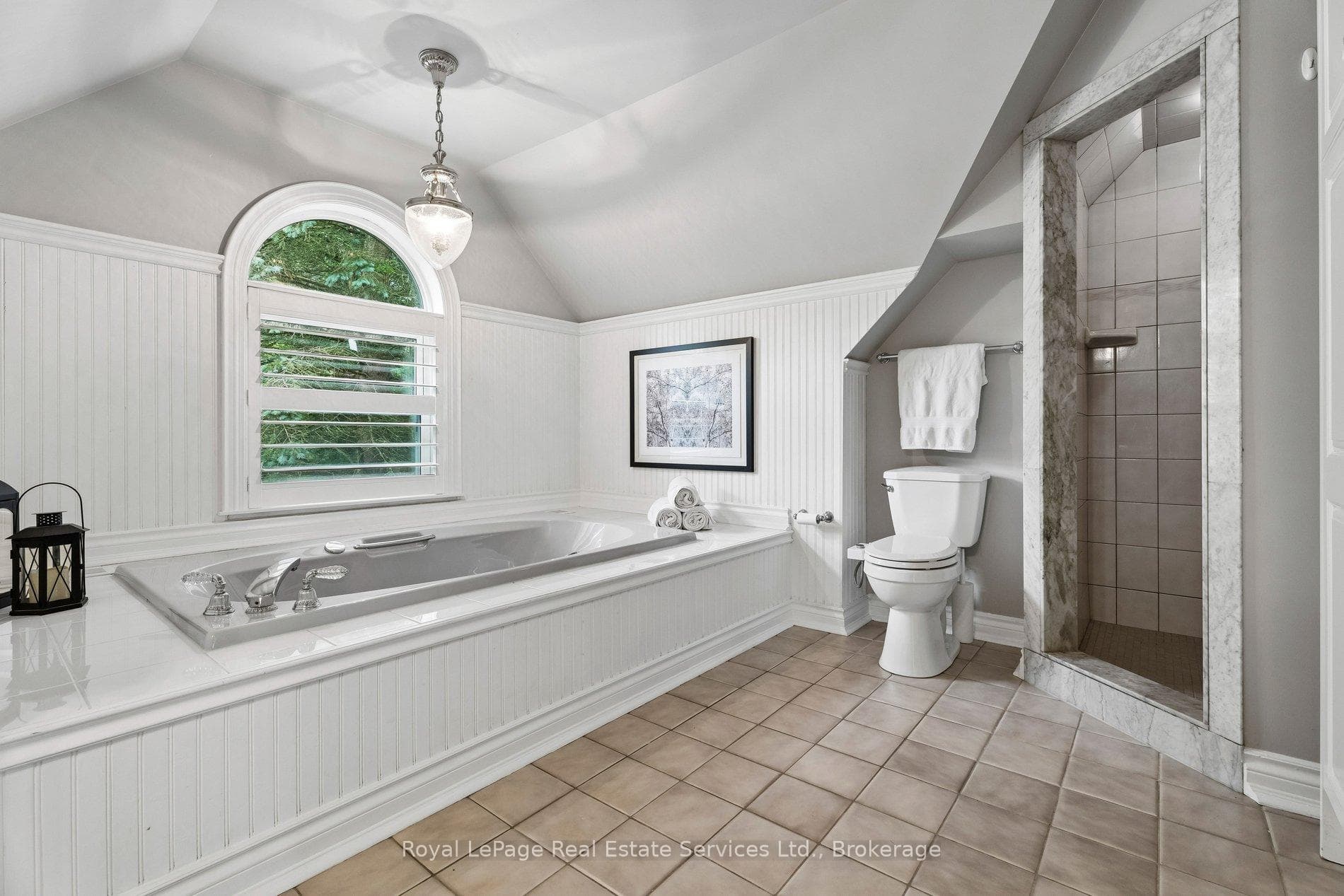Primary ensuite bathroom