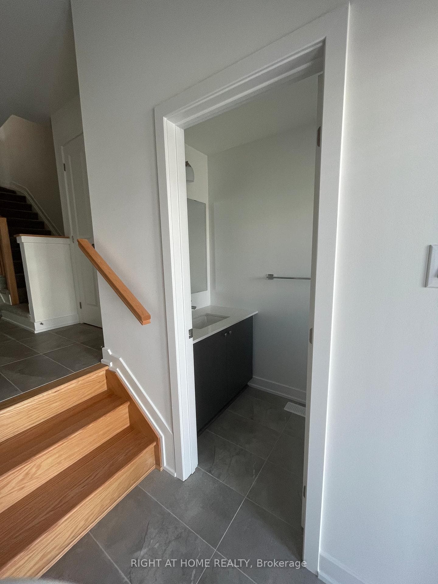 54 Arinto Place photo 3