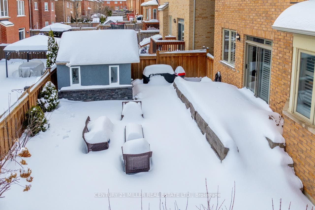 430 Harkin Place photo 30