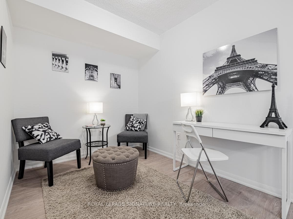 800 Lawrence Avenue Unit 513 photo 12