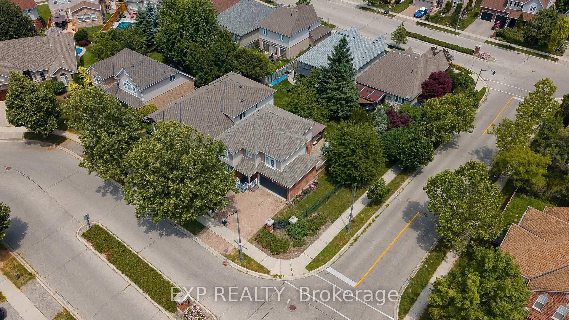 620 Munich Circle photo 3