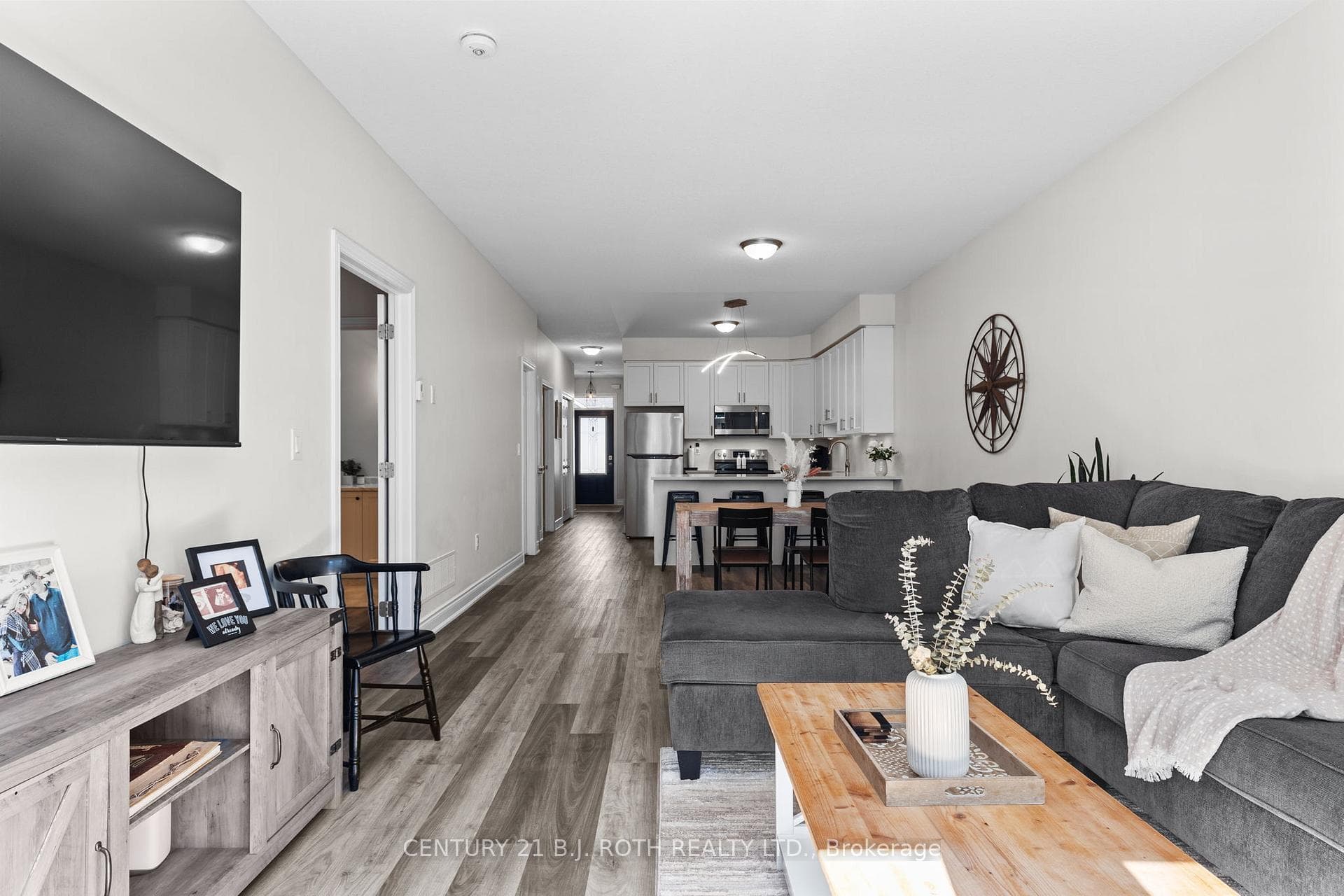 18 LEANNES Way photo 13