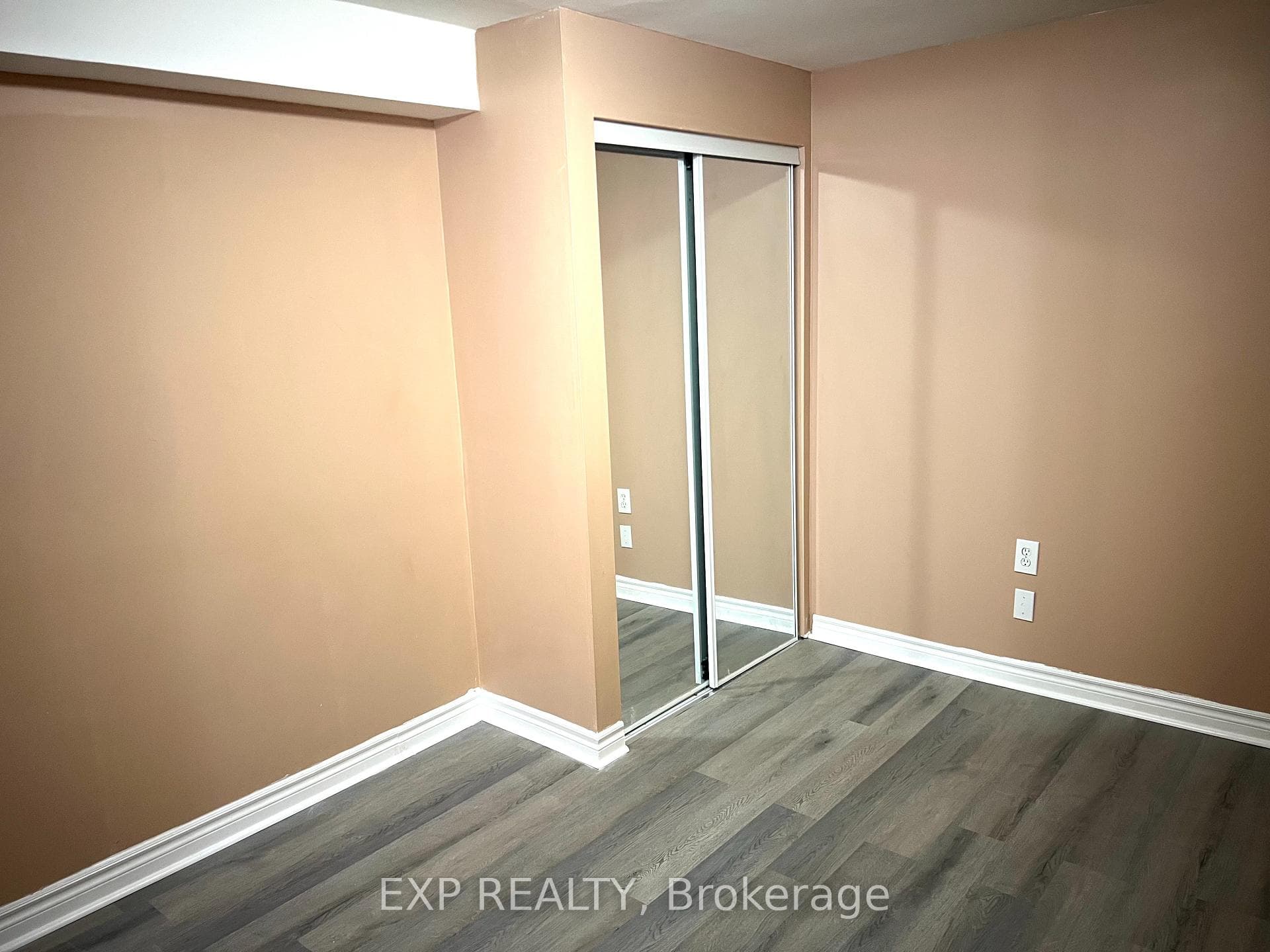 6074 Duford Drive photo 35