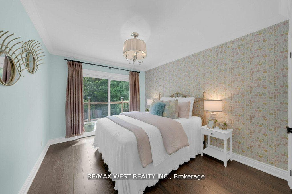 151 Brahms Avenue photo 23