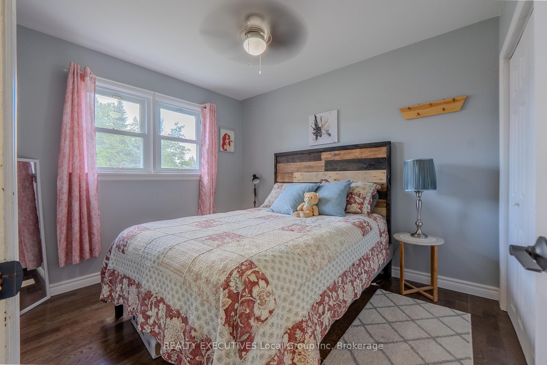 271 Lakeside Drive photo 24