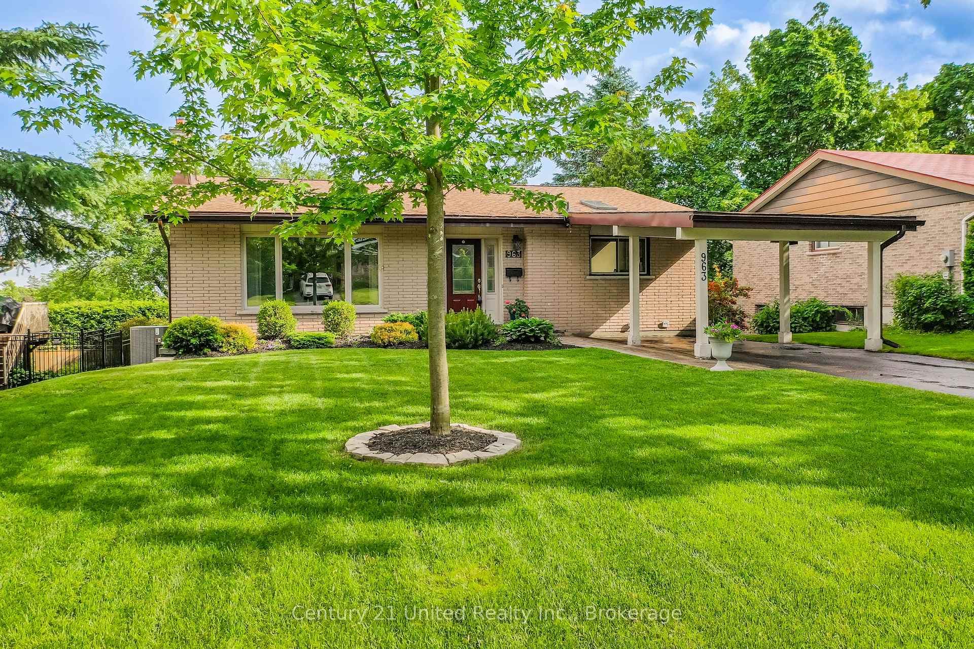 963 Ellesmere Avenue photo 4
