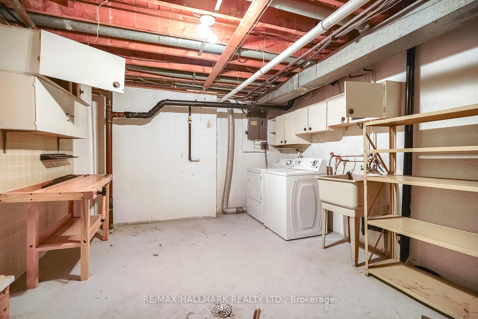 94 George Henry Boulevard Unit 24 photo 37