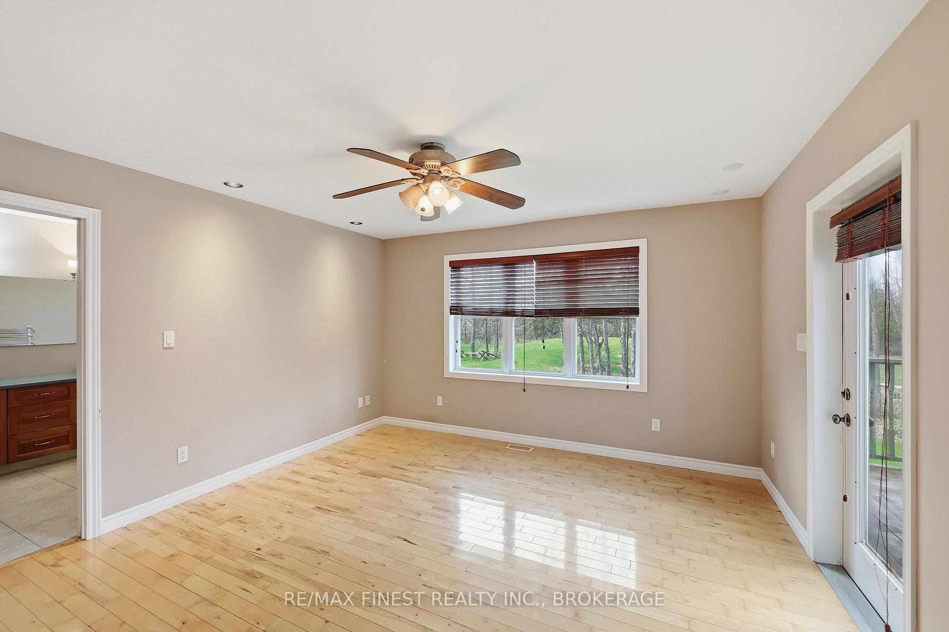 2926 Lake Road photo 16