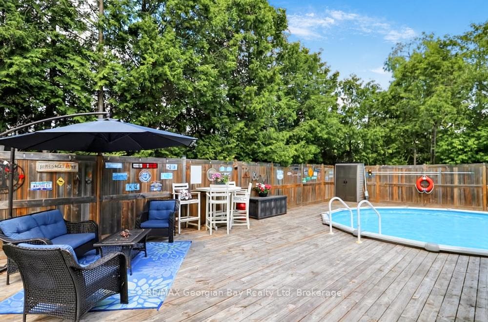 460 Athabaska Street photo 32