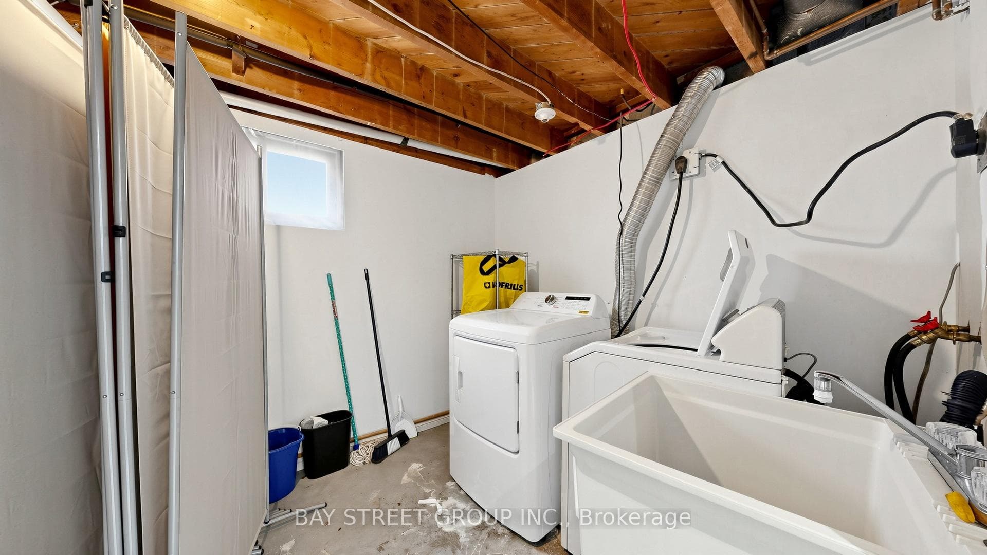 31 Compton Drive Unit Bsmt photo 20