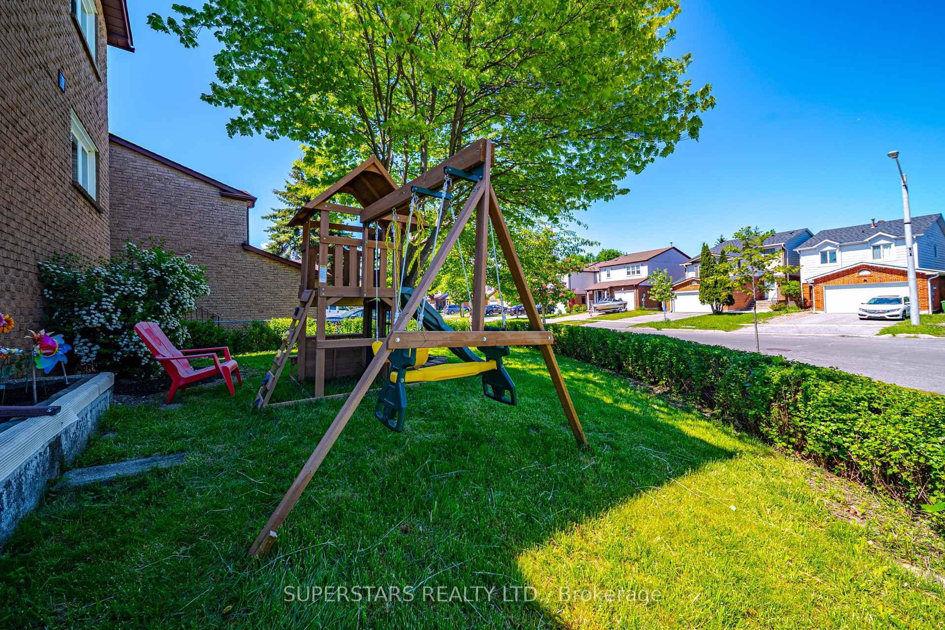64 Tambrook Drive photo 48