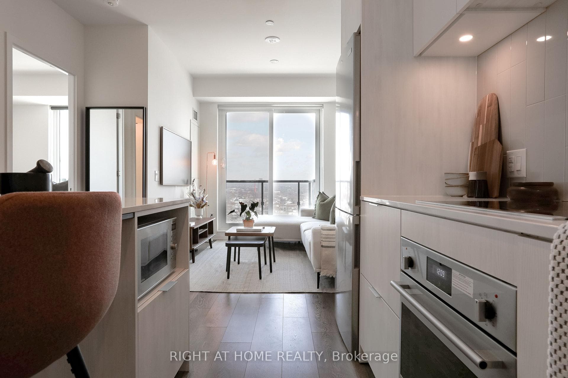 130 River Street Unit 1401 photo 9