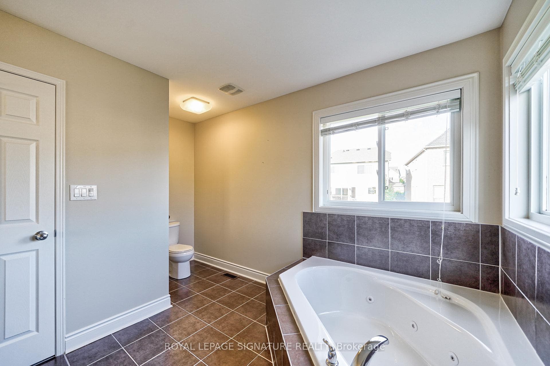 364 Langford Boulevard photo 30