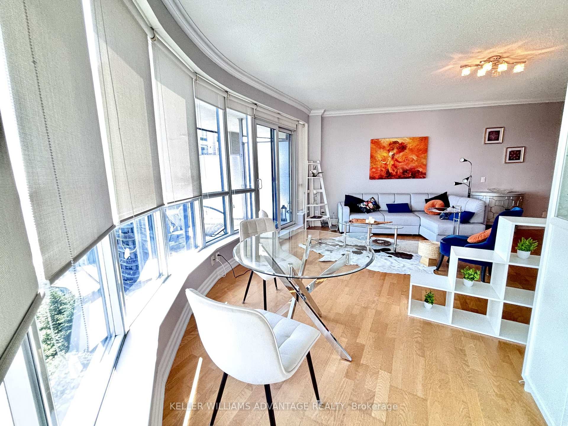 2087 Lake Shore Boulevard Unit 1203 photo 4