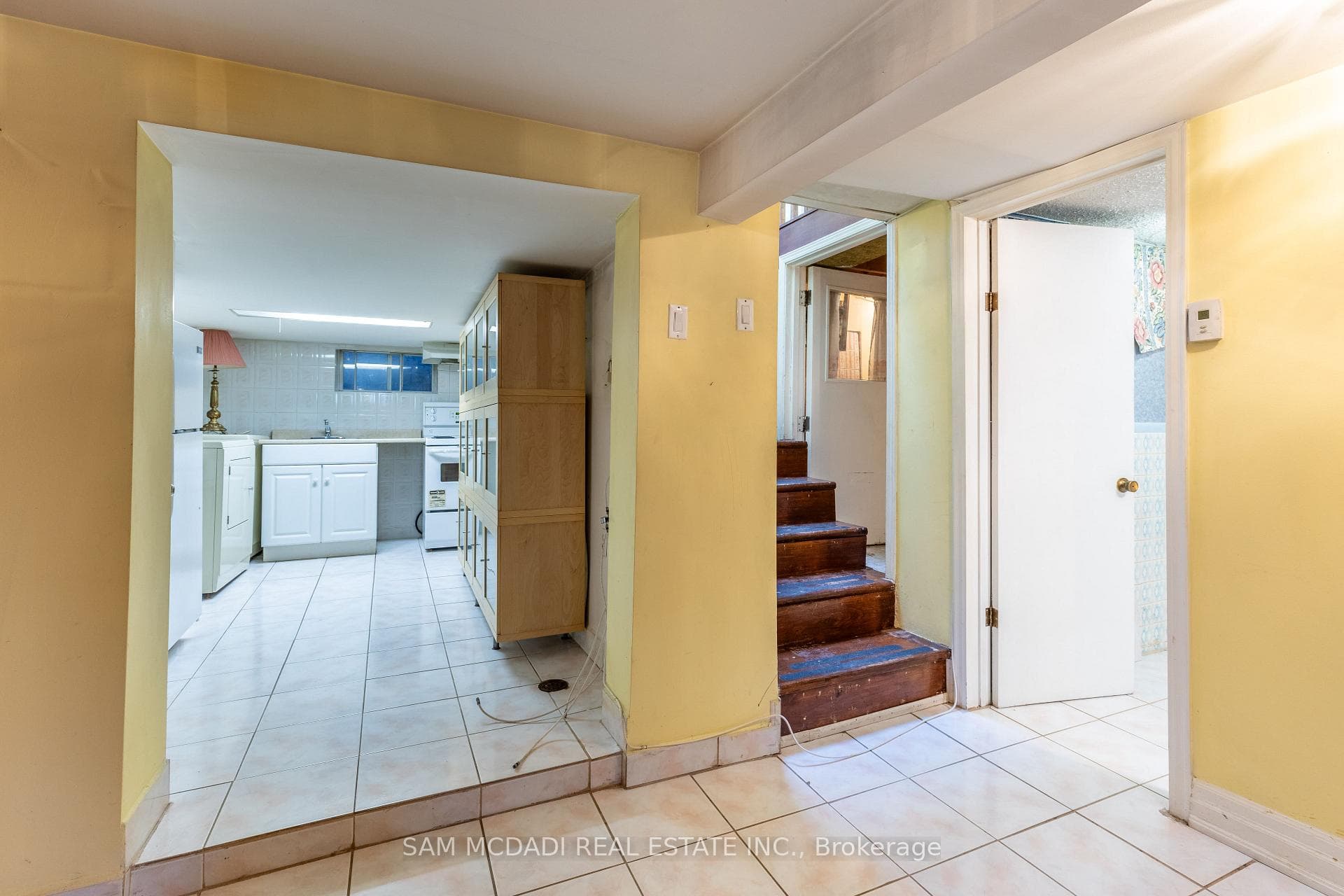 238A Bathurst Street photo 29