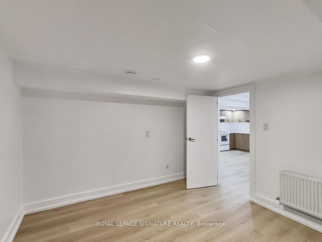 896 Bathurst Street Unit Bsmt photo 10
