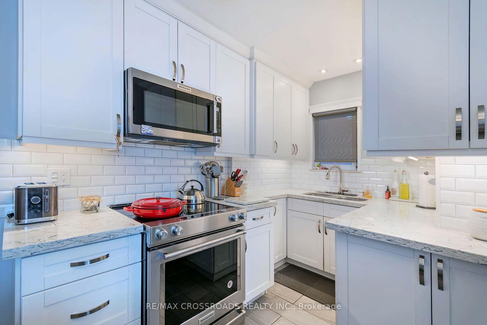 463 Milverton Boulevard photo 15