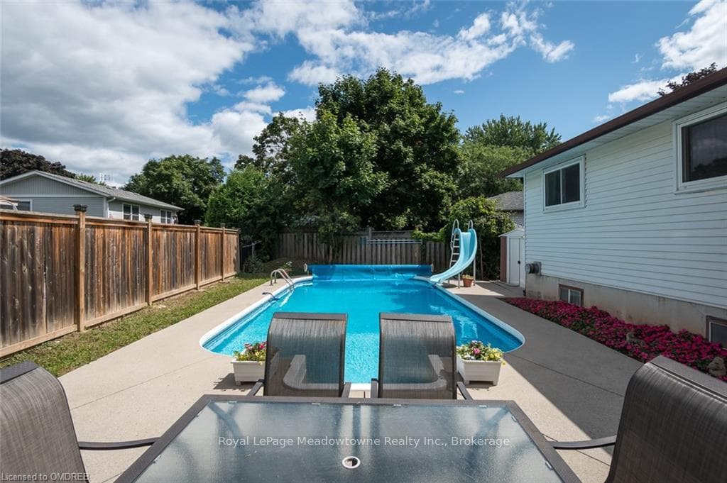291 BASTEDO Court photo 36