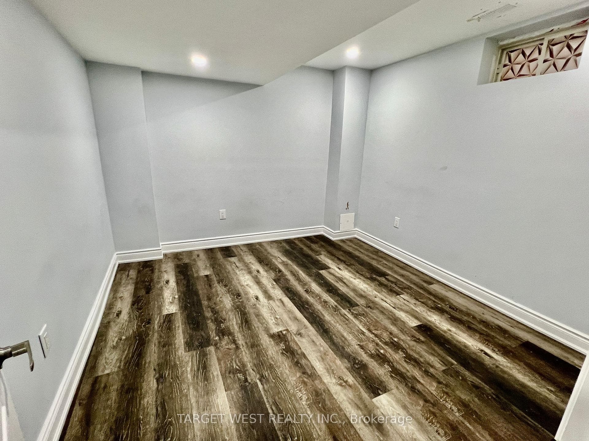 39 Kidbrook Road Unit BSMT photo 10