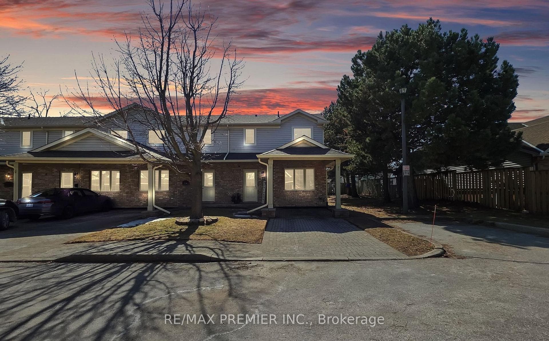 9 Wentworth Drive Unit 13 photo 1