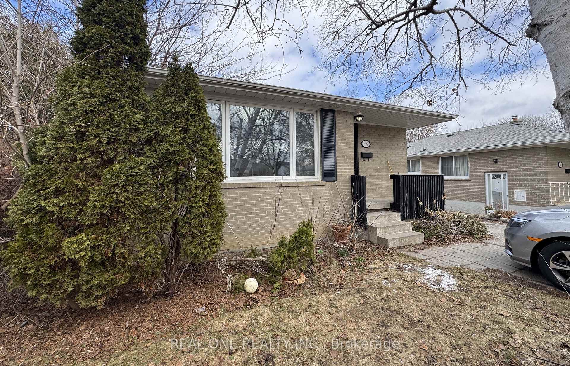 437 Taylor Mills Drive photo 3