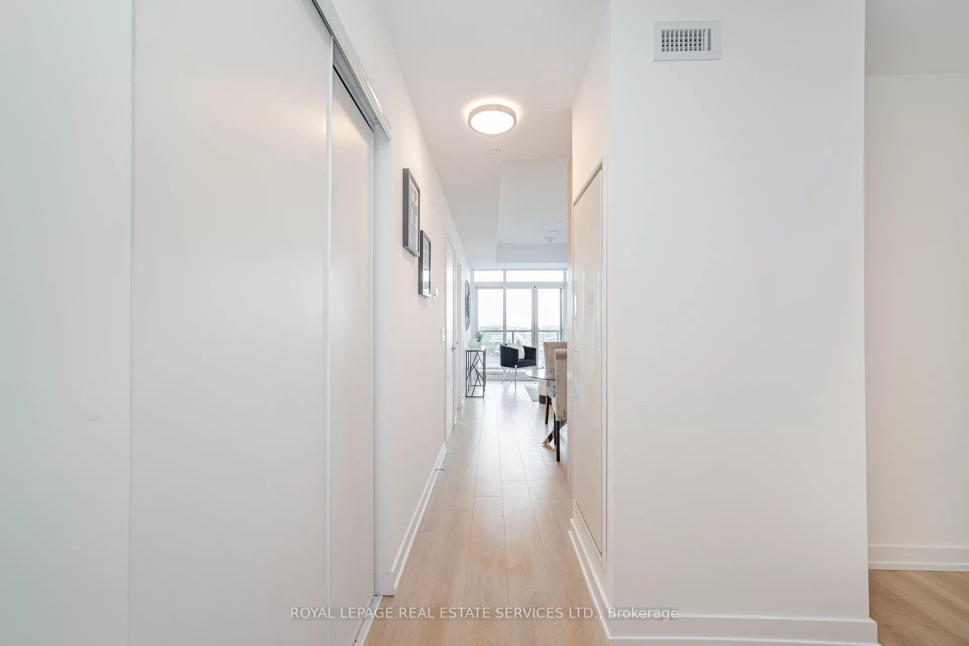 1195 The Queensway N/A Unit 712 photo 8