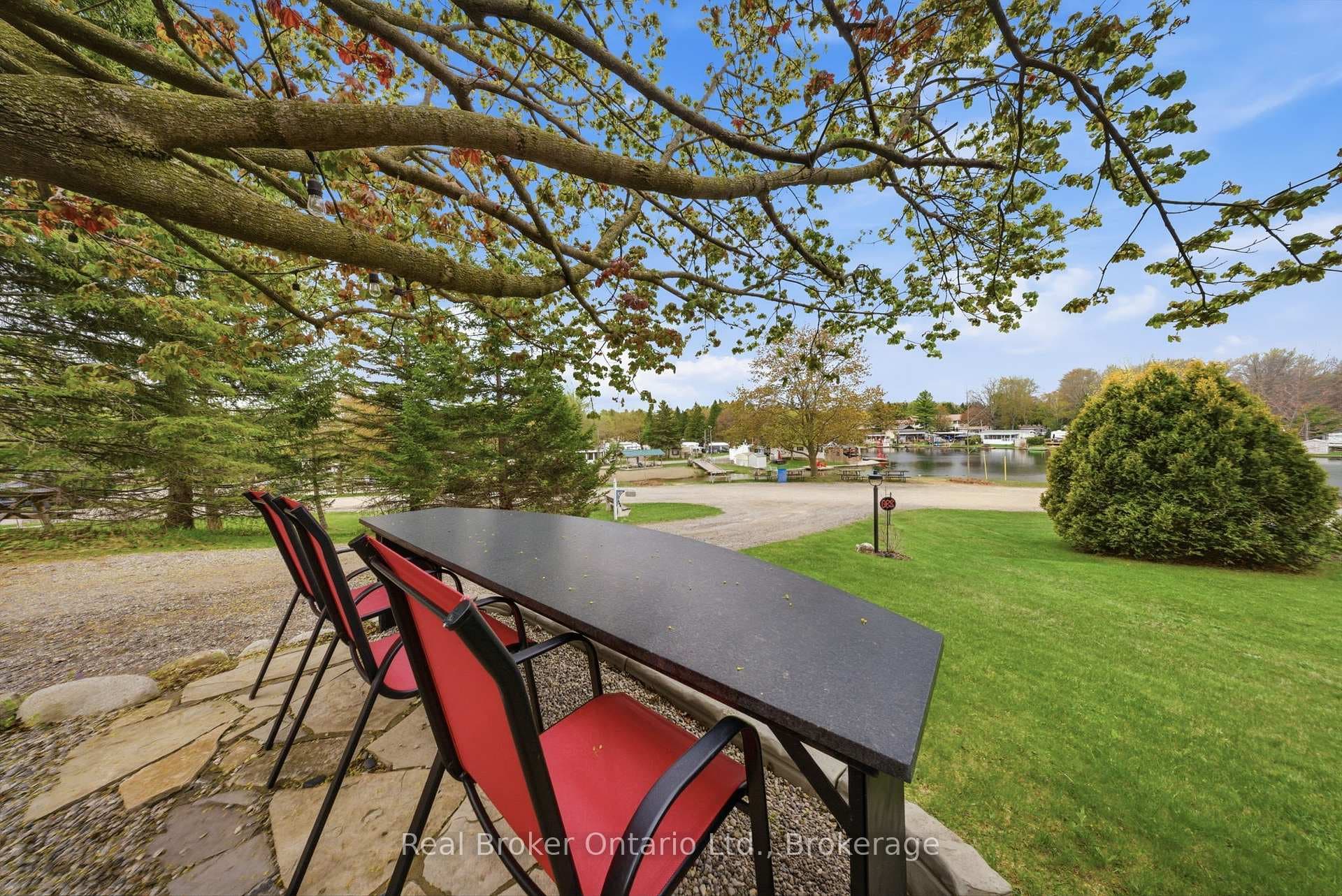 230 Mountain Ash Road photo 21