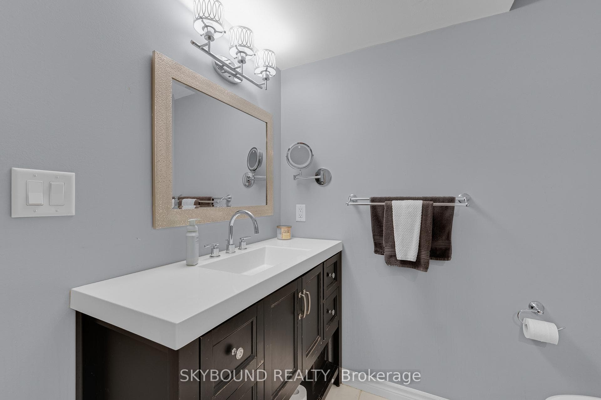 365 Valridge Drive photo 40