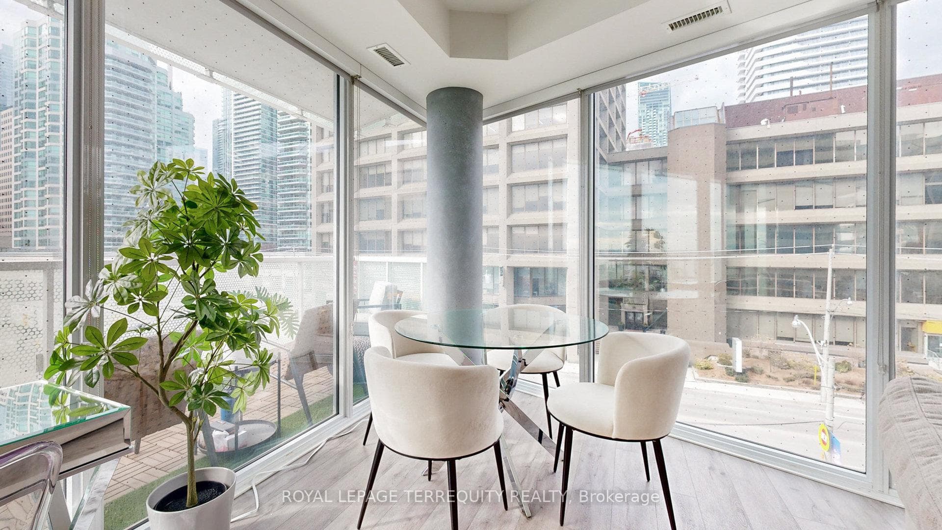 15 Queens Quay Unit 320 photo 21