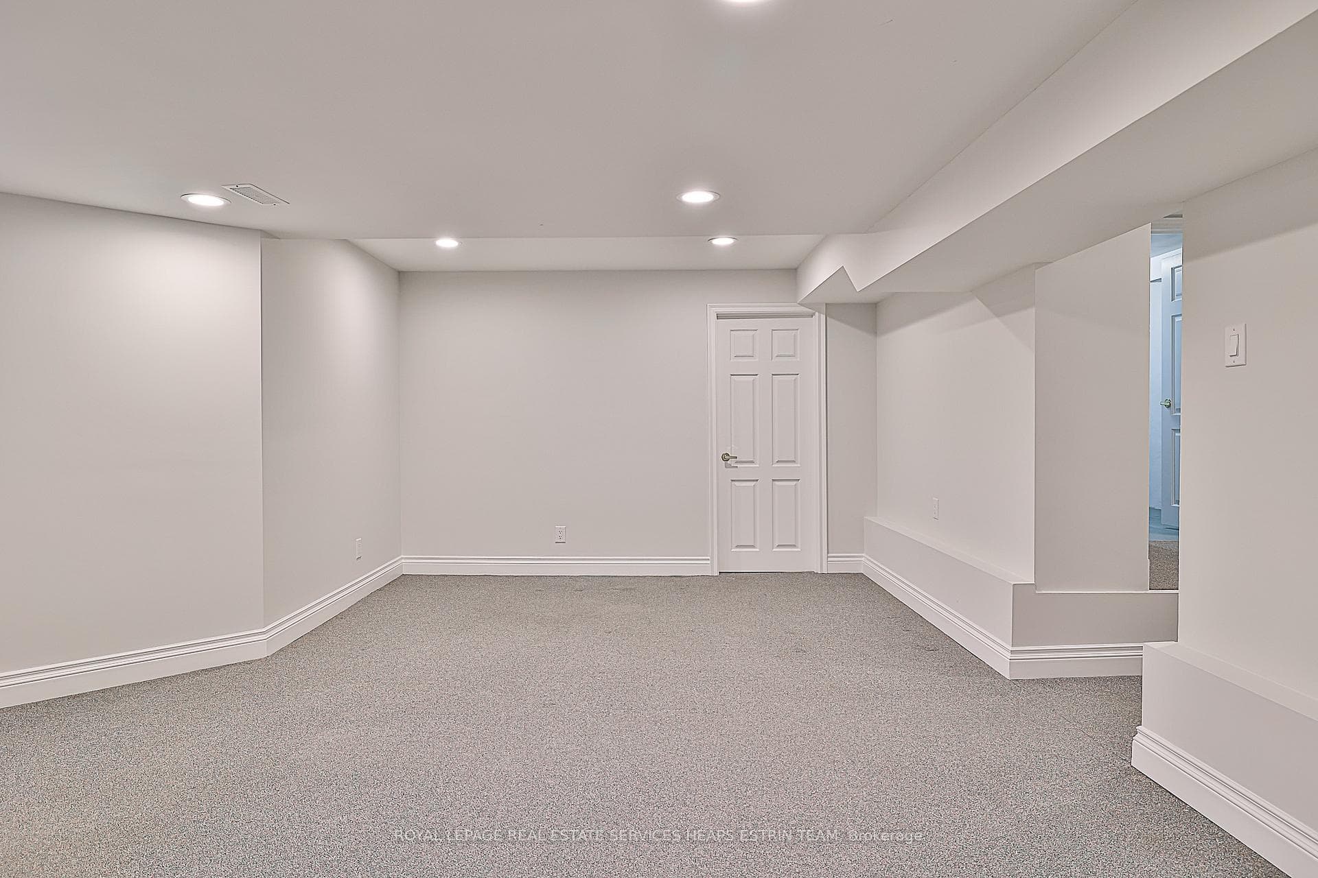 27 Southlea Avenue photo 31